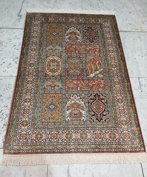 KASHMIR HANDLOOM Silk Floor Mat - Buy KASHMIR HANDLOOM Silk Floor